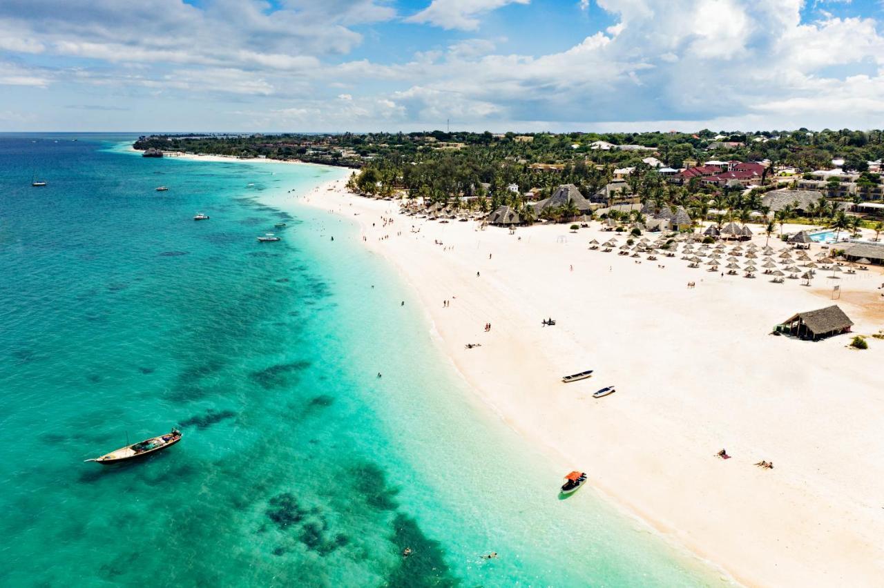 Gold Zanzibar Beach House & Spa Кендва Екстериор снимка