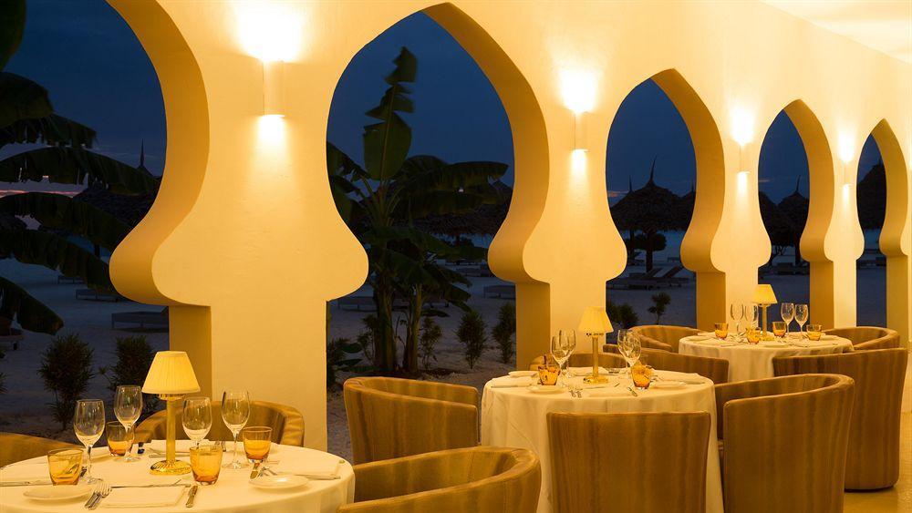 Gold Zanzibar Beach House & Spa Кендва Екстериор снимка