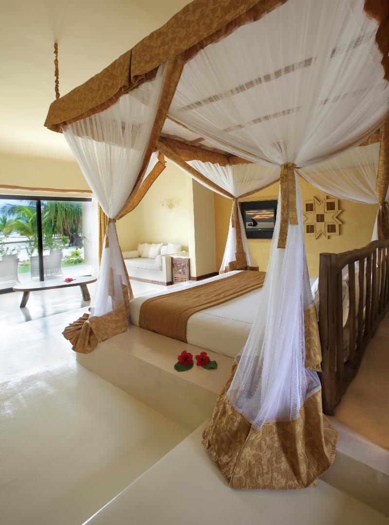 Gold Zanzibar Beach House & Spa Кендва Екстериор снимка