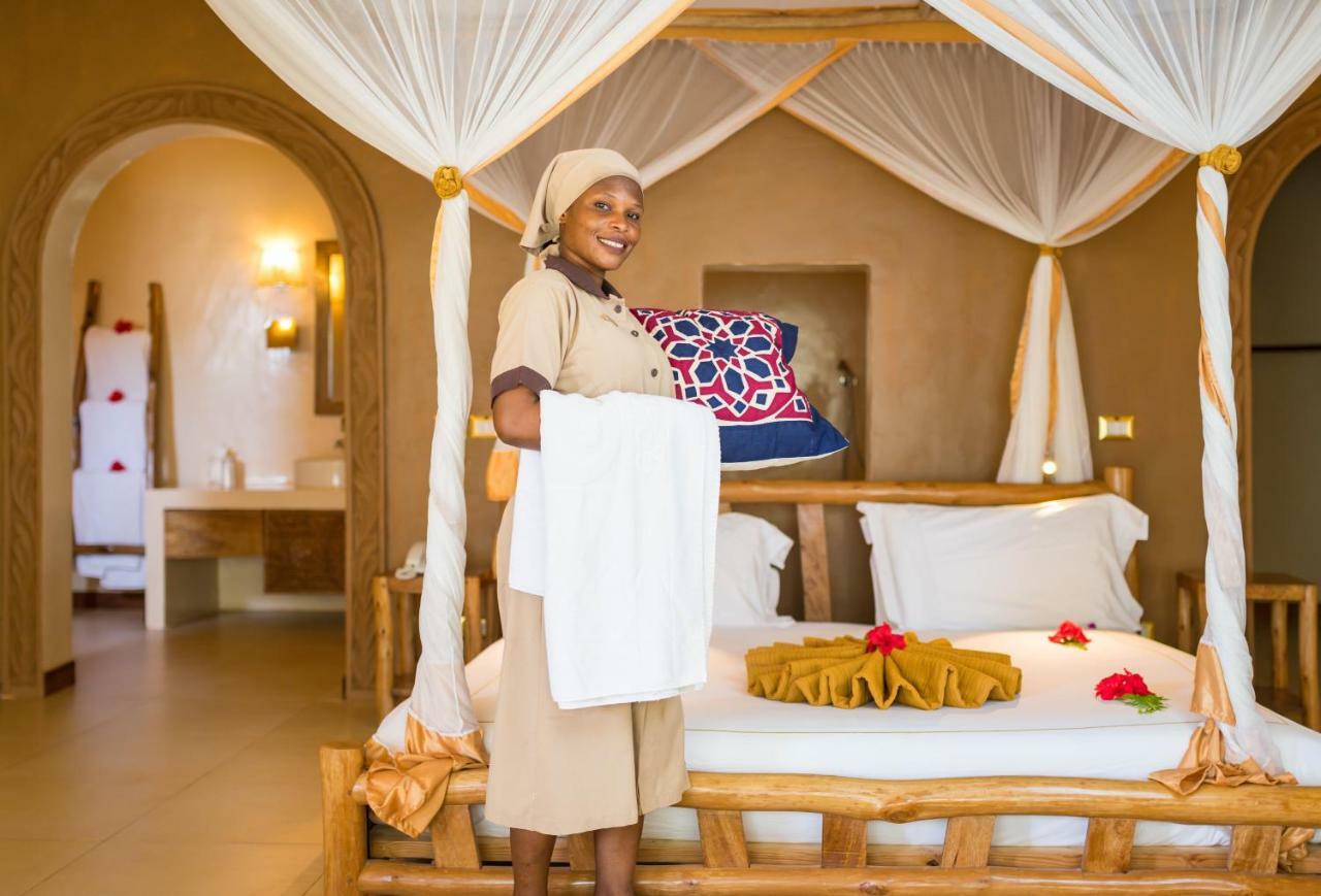 Gold Zanzibar Beach House & Spa Кендва Екстериор снимка